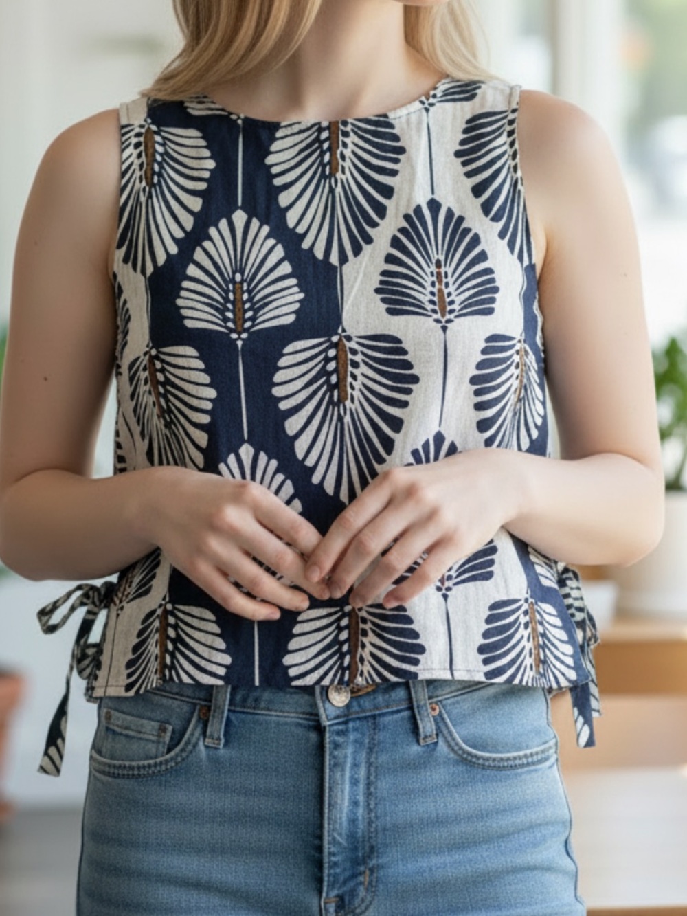 Bellambra Sz L Blouse Italian Linen Botanical Blue Beige Sleeveless tank Top